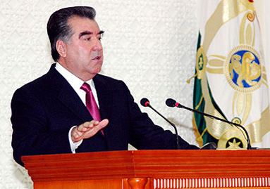 ДЕНЬ В ИСТОРИИ. Ровно 10 лет назад Президент Республики Таджикистан, Лидер нации Эмомали Рахмон вынес на всенародное обсуждение законопроект «Об ответственности родителей за обучение и воспитание детей»