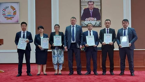 Поздравление учащихся и преподавателей Президентского лицея,  Департаментом молодежи и спорта и Главным управлением образования города Душанбе