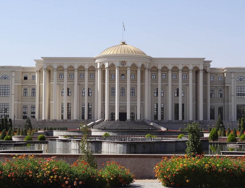 Поздравительное послание Лидера нации, Президента Республики Таджикистан уважаемого Эмомали Рахмона по случаю Дня Конституции