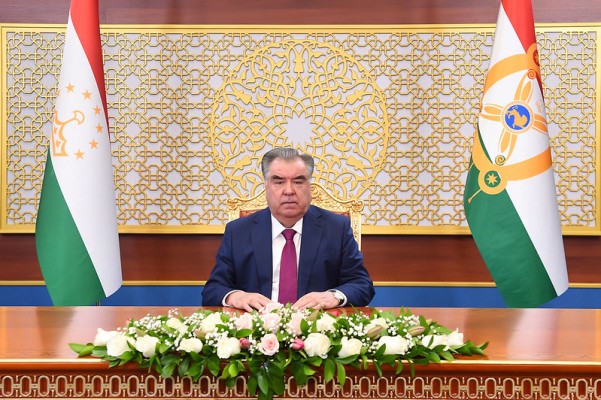ПОЗДРАВИТЕЛЬНОЕ ПОСЛАНИЕ Лидера нации, Президента Республики Таджикистан Эмомали Рахмона по случаю наступления священного месяца Рамазан