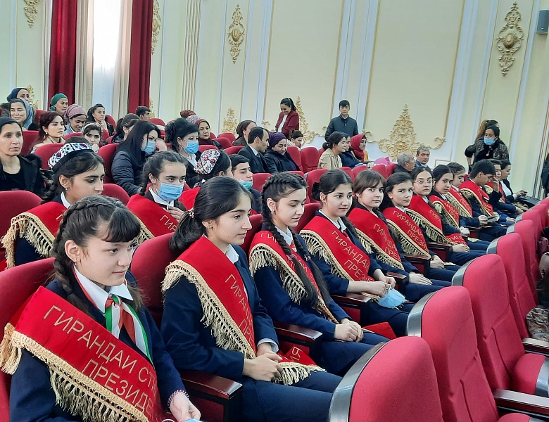 Ҳамоиши гирандагони стипендияи Президенти Ҷумҳурии Тоҷикистон дар шаҳри Душанбе оғоз гардид.